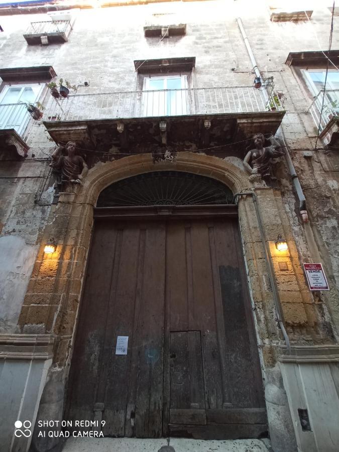 Palazzo Saraceno Apartment-Taras Taranto Kültér fotó