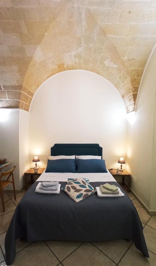 Palazzo Saraceno Apartment-Taras Taranto Kültér fotó