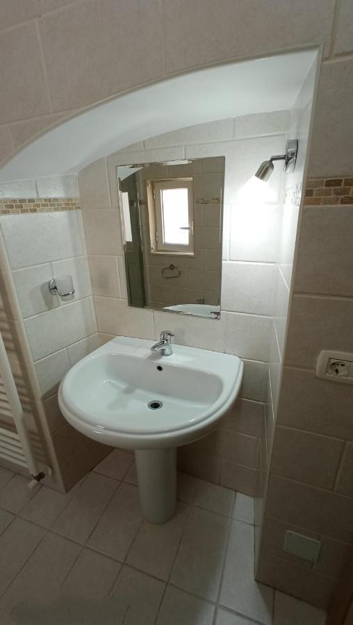 Palazzo Saraceno Apartment-Taras Taranto Kültér fotó
